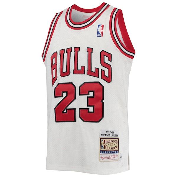 Michael Jordan Chicago Bulls Youth 1997/98 Hardwood Classics Authentic Jersey - White/Black/Red - Image 3