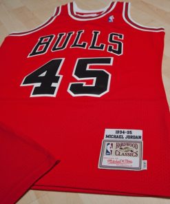 Alternative view of Chicago Bulls Michael Jordan 1994-95 Road 45 Authentic Jersey By  - Red - Mens