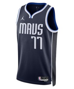 Alternative view of Luka Don?i? Dallas Mavericks Jordan Brand Unisex Swingman Jersey - Statement Edition - Navy