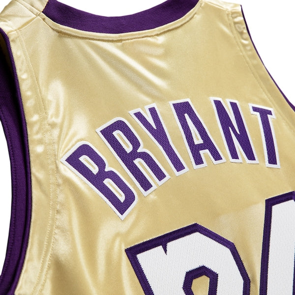 Kobe Bryant Los Angeles Lakers Hall of Fame Class of 2020 #24 Authentic Hardwood Classics Jersey - Gold - Image 4