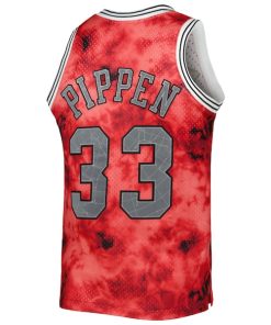 Alternative view of Scottie Pippen Chicago Bulls 1997/98 Galaxy Swingman Jersey - Red