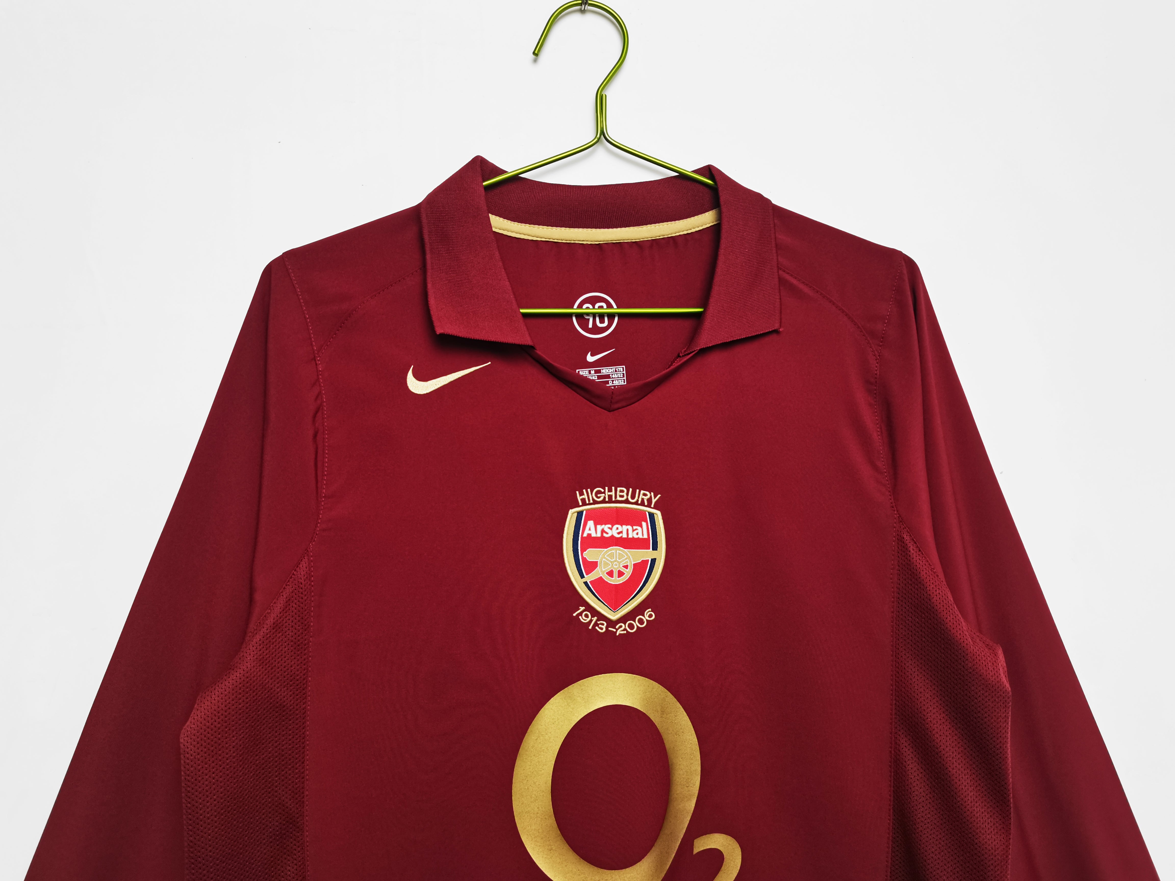 Arsenal Long Sleeve 2005-06 Home Vintage Jersey - Image 4