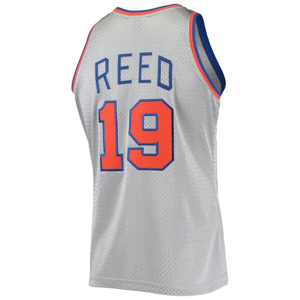 Willis Reed New York Knicks 75th Anniversary 1969/70 Hardwood Classics Swingman Jersey - Silver - Image 3