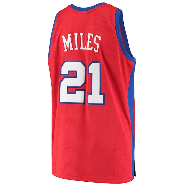 Darius Miles LA Clippers Hardwood Classics Swingman Jersey - Red - Image 3