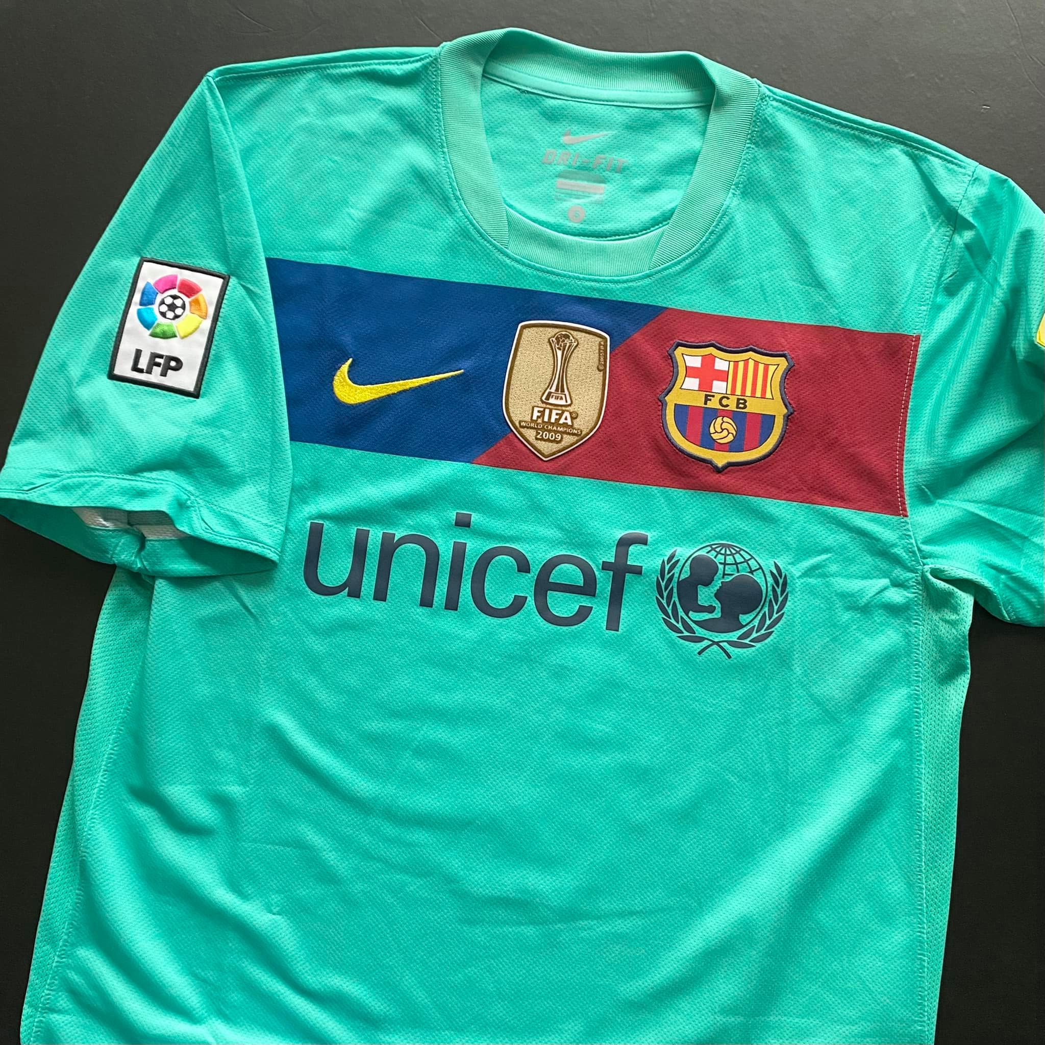 Barcelona 2010-11 Away Vintage Jersey - Image 2
