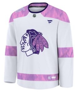 Alternative view of Chicago Blackhawks  2024 Hockey Fights Cancer Practice Jersey - White
