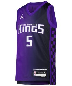 Alternative view of De'Aaron Fox Sacramento Kings Jordan Brand Youth Swingman Jersey - Statement Edition - Purple