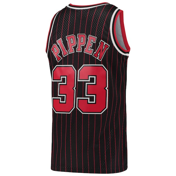 Scottie Pippen Chicago Bulls Hardwood Classics Swingman Jersey - Black - Image 3