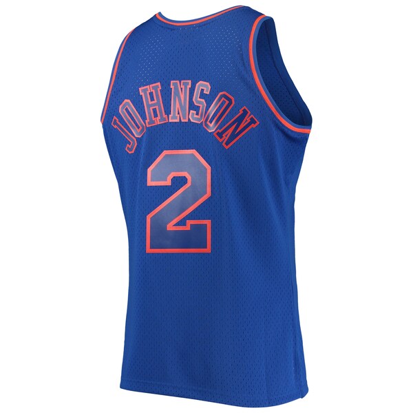 Larry Johnson New York Knicks 1996/97 Hardwood Classics Swingman Jersey - Blue - Image 3