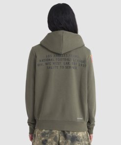Alternative view of Los Angeles Rams Nike Women's 2025 Salute to Service Sideline Standard Issue Dri-FIT Hoodie - Olive
