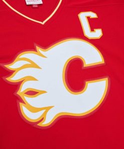Alternative view of Lanny McDonald Calgary Flames Captain Patch 1988/89 Blue Line Player Jersey - Red