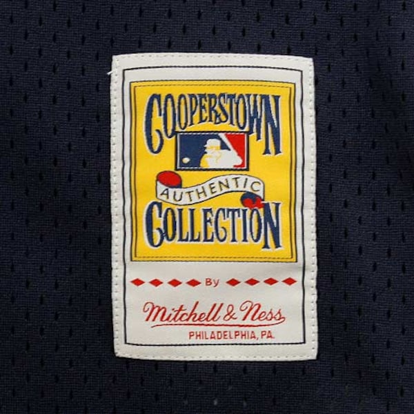 Don Mattingly New York Yankees 1995 Authentic Cooperstown Collection Mesh Batting Practice Jersey - Navy - Image 6