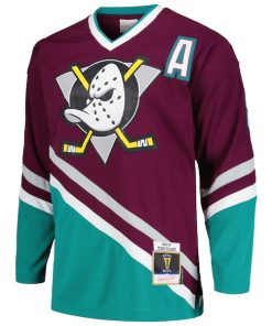 Alternative view of Teemu Selanne Anaheim Ducks  1996/97 Alternate Captain Patch Blue Line Player Jersey - Purple