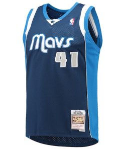 Alternative view of Dirk Nowitzki Dallas Mavericks 2011/12 Hardwood Classics Swingman Jersey - Navy