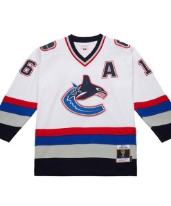 Alternative view of Trevor Linden Vancouver Canucks 2003-04 Power Play Jersey - White