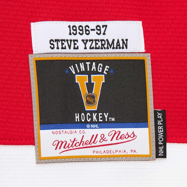Steve Yzerman Detroit Red Wings 1996-97 Power Play Jersey - Scarlet - Image 7