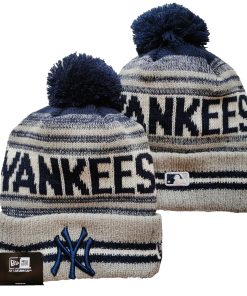 NEW YORK YANKEES KNIT HAT
