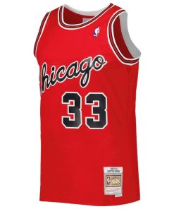 Alternative view of Scottie Pippen Chicago Bulls  Hardwood Classics 2003-04 Swingman Jersey - Red