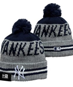 NEW YORK YANKEES KNIT HAT