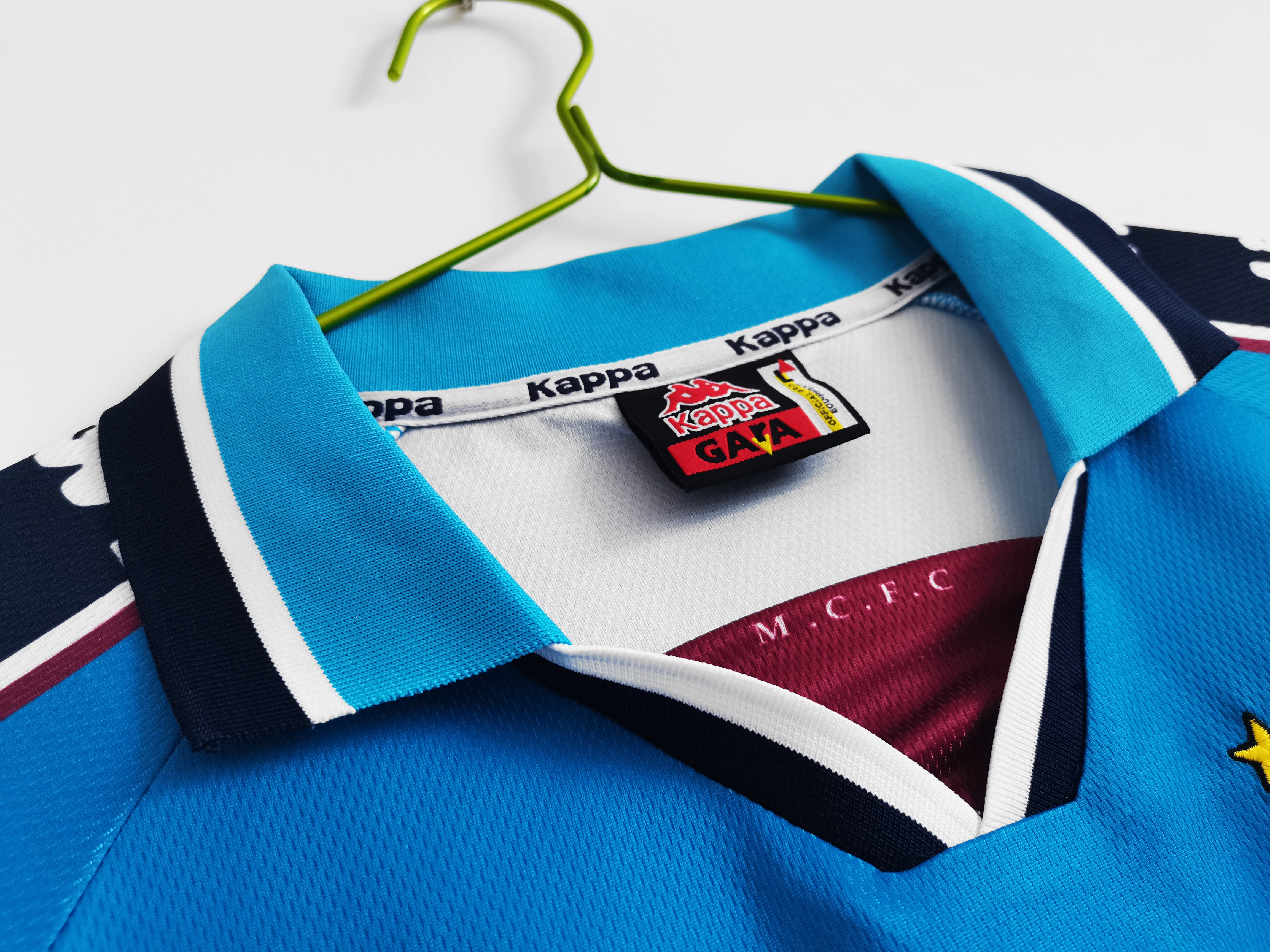 Manchester City 1997-98 Home Vintage Jersey - Image 4