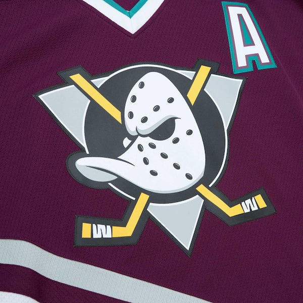 Teemu Selanne Anaheim Ducks 1996/97 Alternate Captain Patch Blue Line Player Jersey - Purple - Image 4