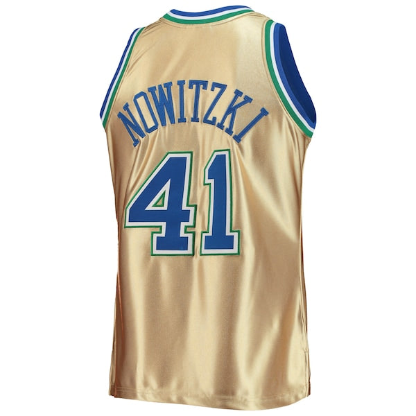 Dirk Nowitzki Dallas Mavericks 75th Anniversary 1998/99 Hardwood Classics Swingman Jersey - Gold - Image 4