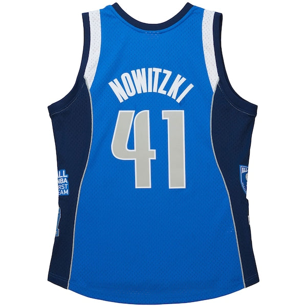 Dirk Nowitzki Dallas Mavericks Unisex Hall of Fame Class of 2023 Throwback Swingman Jersey - Blue - Image 3