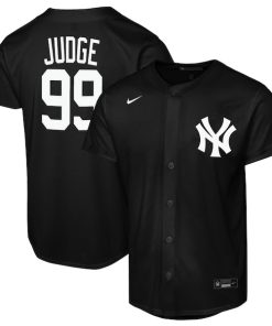 Aaron Judge New York Yankees Nike  Youth Lights Out Replica Player Jersey - Black