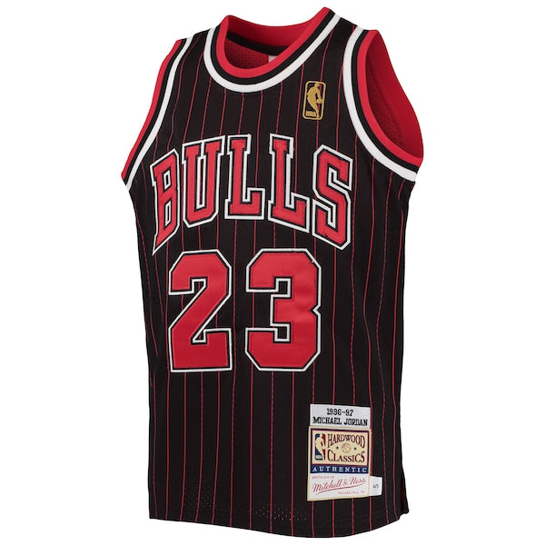 Michael Jordan Chicago Bulls Youth 1996-97 Hardwood Classics Authentic Jersey - Black/Red/Red/White - Image 4